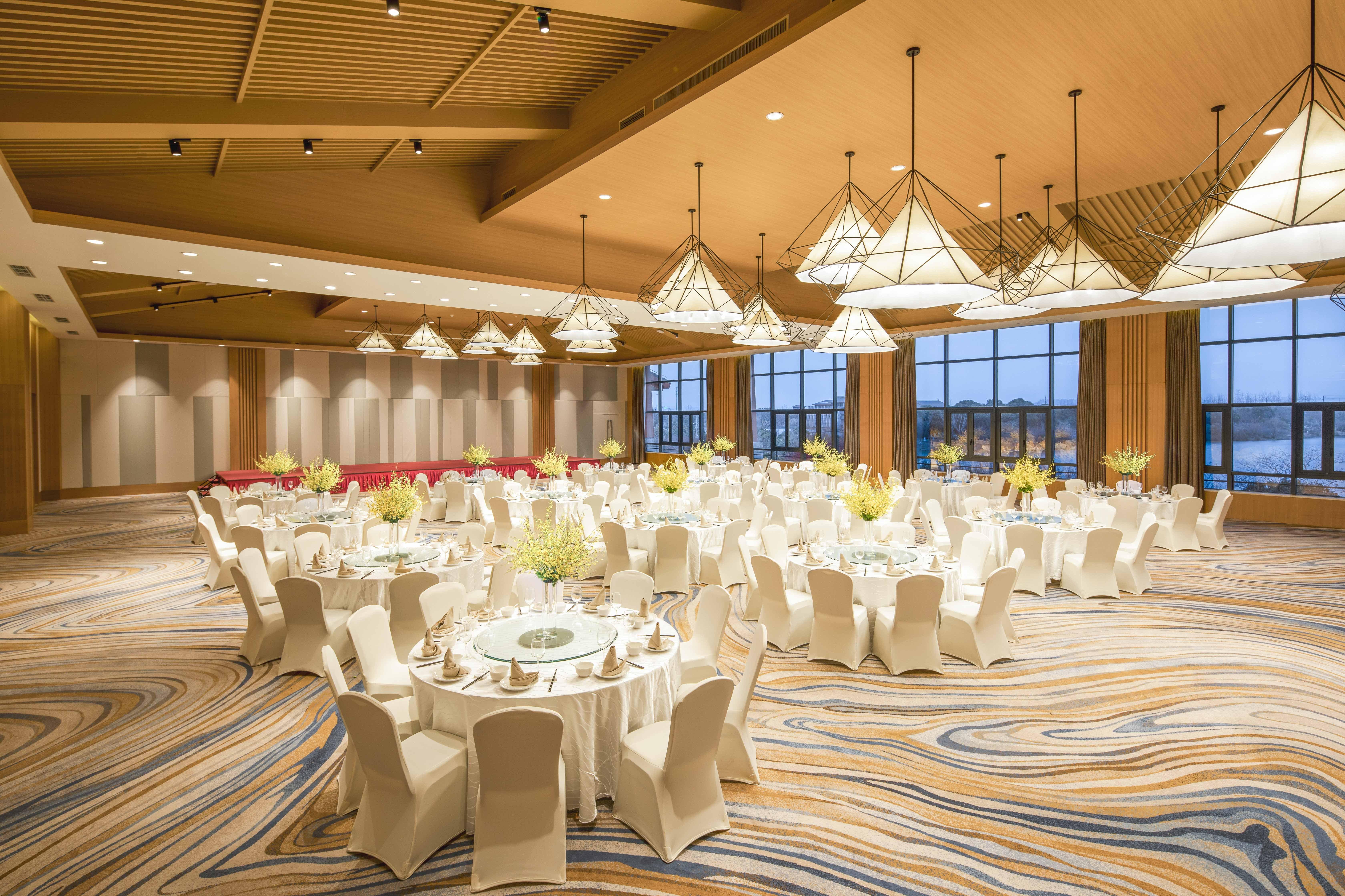Holiday Inn Kunshan Huaqiao By Ihg ภายนอก รูปภาพ